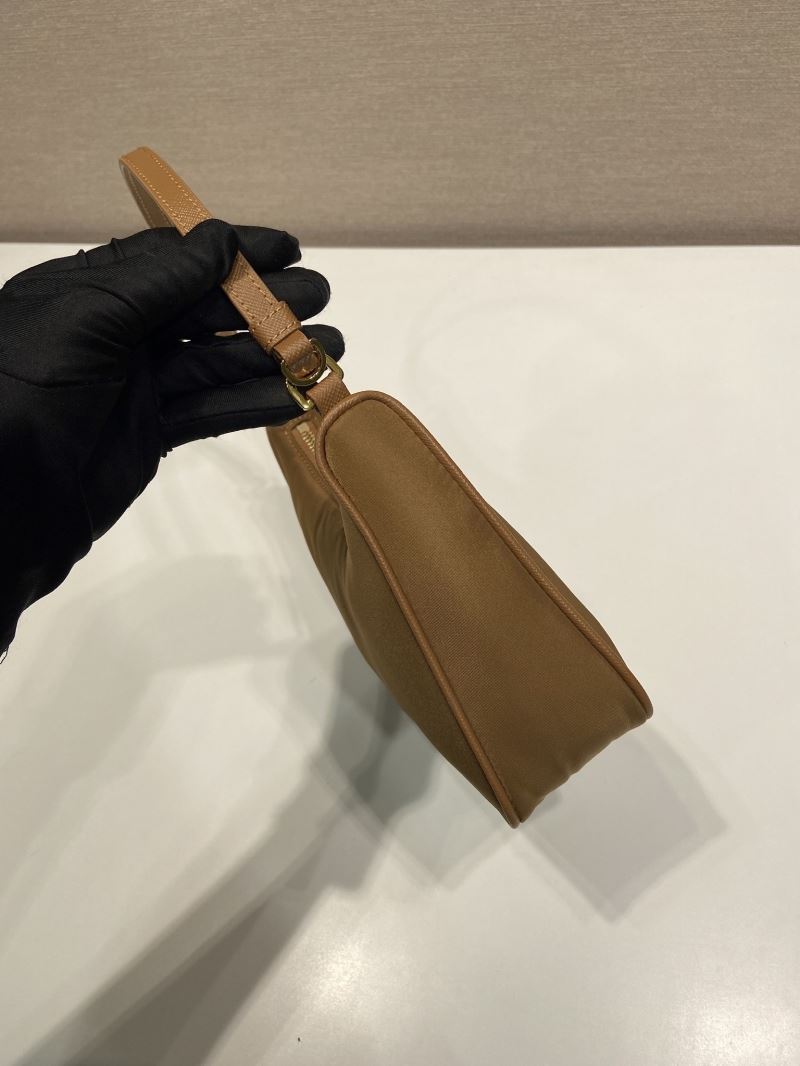 Pra*a hobo bags